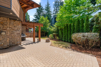 6528 Marine Drive